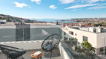 Villa for 10 Guests in Podstrana