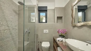 Villa for 10 Guests in Podstrana