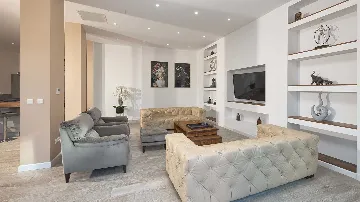 Villa for 10 Guests in Podstrana