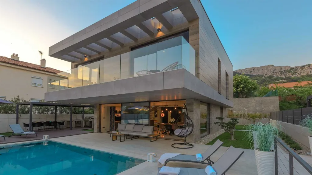 4-Bedroom Villa in Baška for 8 Guests