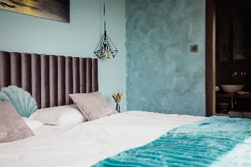 4-Bedroom Villa with Pool in Baška