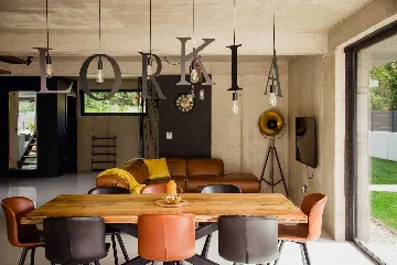 4-Bedroom Villa with Pool in Baška