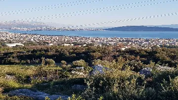 Kaštel Novi Villa for up to 16 guests