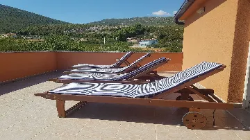 Kaštel Novi Villa for up to 16 guests