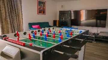 Kaštel Novi Villa for up to 16 guests