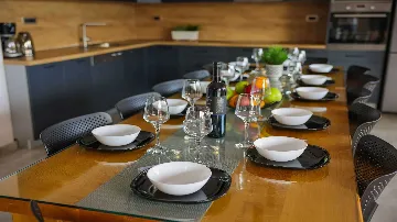 Kaštel Novi Villa for up to 16 guests