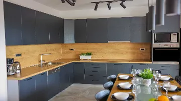 Kaštel Novi Villa for up to 16 guests