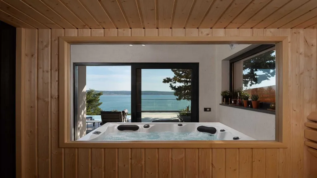 Spacious 6-Bedroom Villa in Starigrad, Croatia