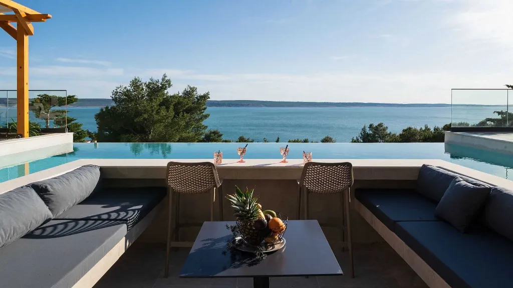Spacious 6-Bedroom Villa in Starigrad, Croatia