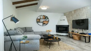 4-Bedroom Villa for 10 Guests in Barbariga