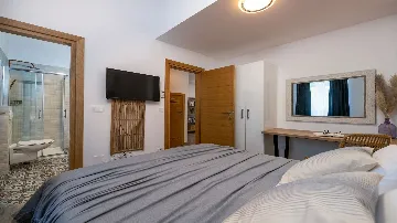 4-Bedroom Villa for 10 Guests in Barbariga