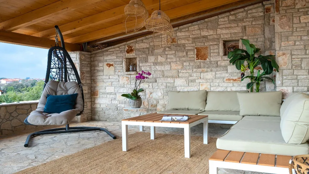 4-Bedroom Villa for 10 Guests in Barbariga