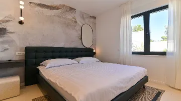 Sea-View 4-Bedroom Villa with Pool in Okrug Gornji