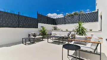 Sea-View 4-Bedroom Villa with Pool in Okrug Gornji