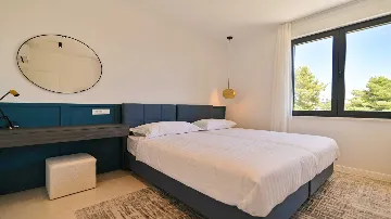 Sea-View 4-Bedroom Villa with Pool in Okrug Gornji