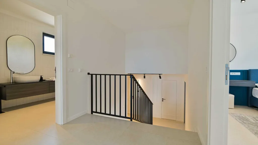 Sea-View 4-Bedroom Villa with Pool in Okrug Gornji