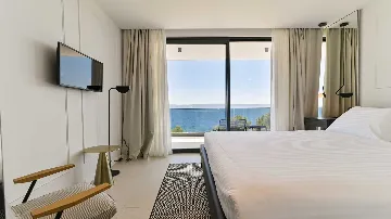 Sea-View 4-Bedroom Villa with Pool in Okrug Gornji