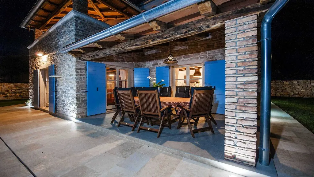 4-Bedroom Villa in Bale, Croatia (Up to 10 Guests)