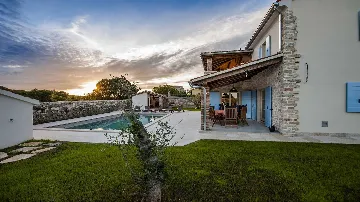 4-Bedroom Villa in Bale, Croatia (Up to 10 Guests)