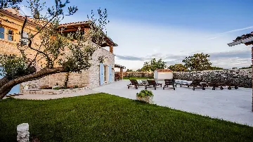 4-Bedroom Villa in Bale, Croatia (Up to 10 Guests)