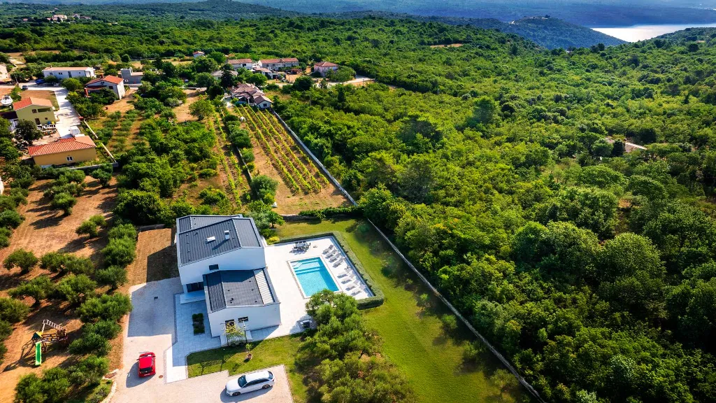 Rakalj Villa for Up to 8 Guests