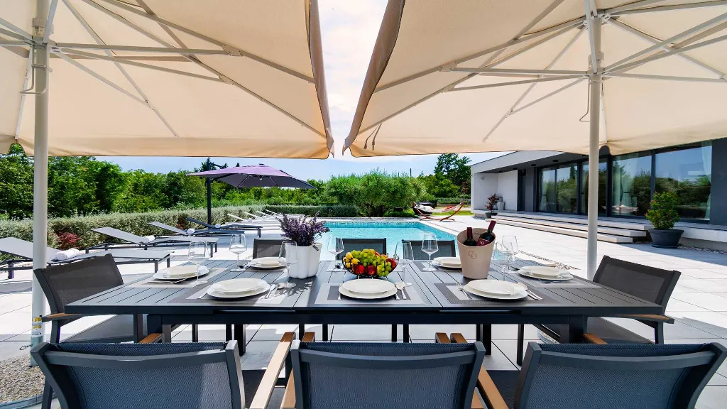 Rakalj Villa for Up to 8 Guests