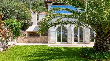 Trsteno 6-Bedroom Villa for up to 12 Guests