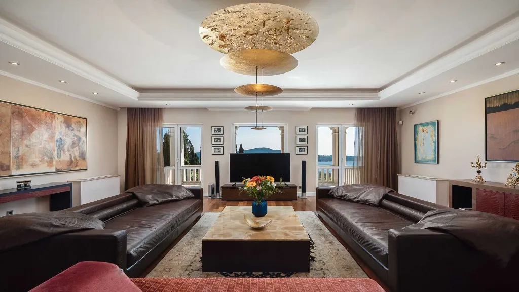 Trsteno 6-Bedroom Villa for up to 12 Guests