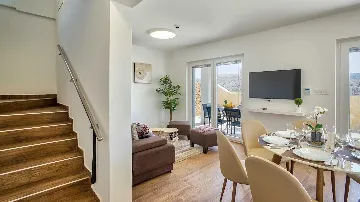 2-Bedroom Villa in Metajna for 4 Guests