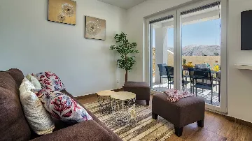 2-Bedroom Villa in Metajna for 4 Guests