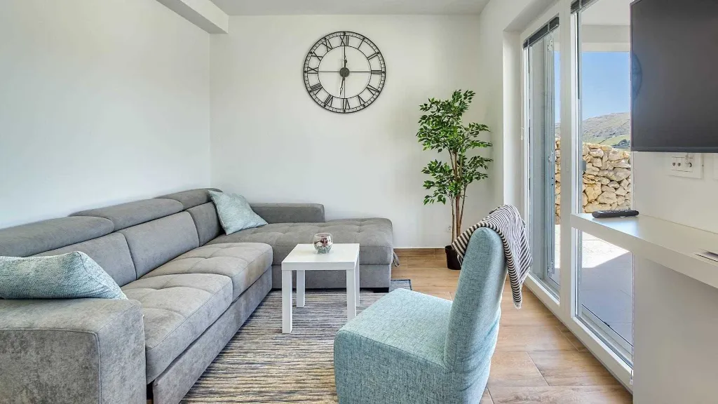 Villa in Metajna for 4 Guests
