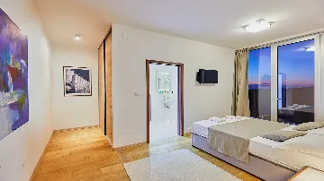 4-Bedroom Villa in Momjan for Up to 8 Guests