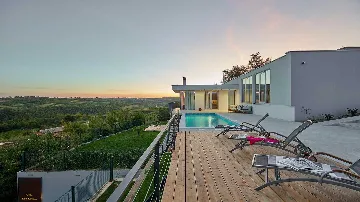 4-Bedroom Villa in Momjan for Up to 8 Guests