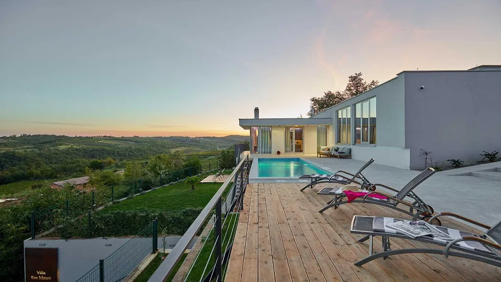 4-Bedroom Villa in Momjan for Up to 8 Guests