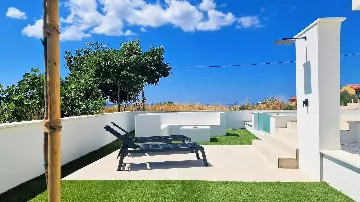 3-Bedroom Villa in Petrčane for Up to 8 Guests