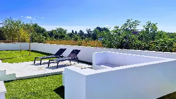 3-Bedroom Villa in Petrčane for Up to 8 Guests