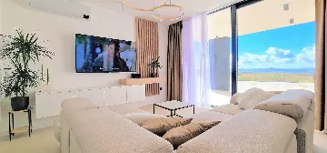 3-Bedroom Villa in Petrčane for Up to 8 Guests