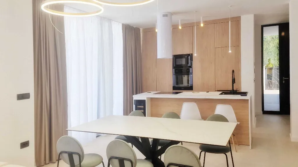 3-Bedroom Villa in Petrčane for Up to 8 Guests