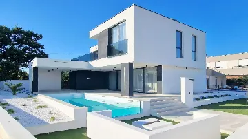 3-Bedroom Villa in Petrčane for Up to 8 Guests