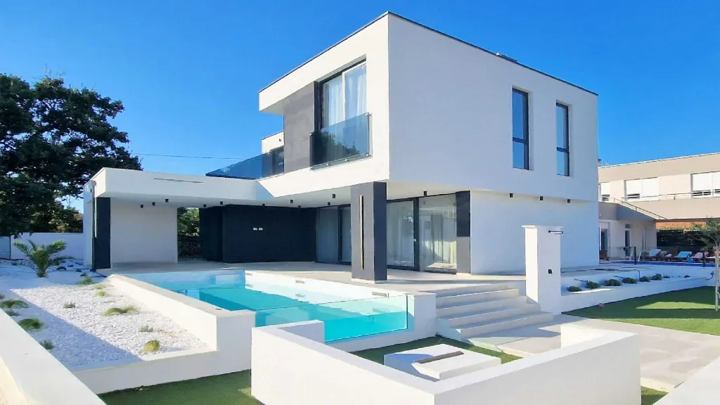 3-Bedroom Villa in Petrčane for Up to 8 Guests