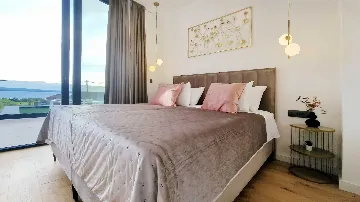 3-Bedroom Villa in Petrčane for Up to 8 Guests