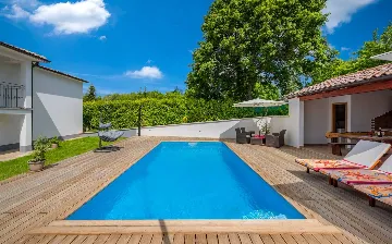 Tranquil Family Villa Escape Pazin