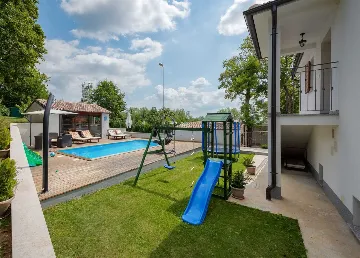 Tranquil Family Villa Escape Pazin