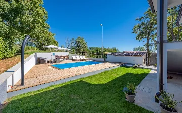 Tranquil Family Villa Escape Pazin