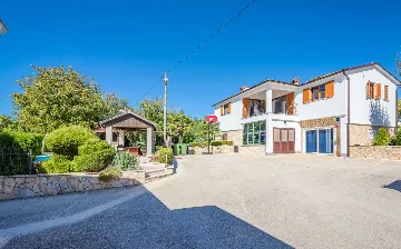 Tranquil Family Villa Escape Pazin