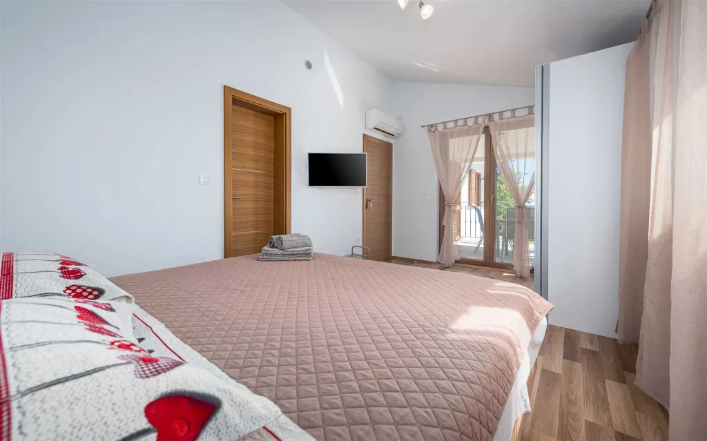 Tranquil Family Villa Escape Pazin
