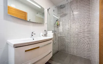 Tranquil Family Villa Escape Pazin