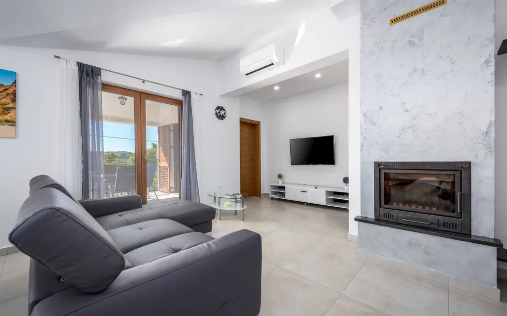 Tranquil Family Villa Escape Pazin