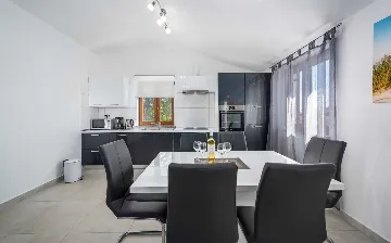 Tranquil Family Villa Escape Pazin