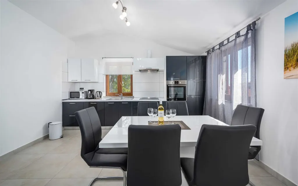 Tranquil Family Villa Escape Pazin